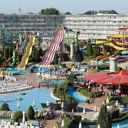 Aqua Nevis Hotel & Aqua Park Sunny Beach Exterior photo