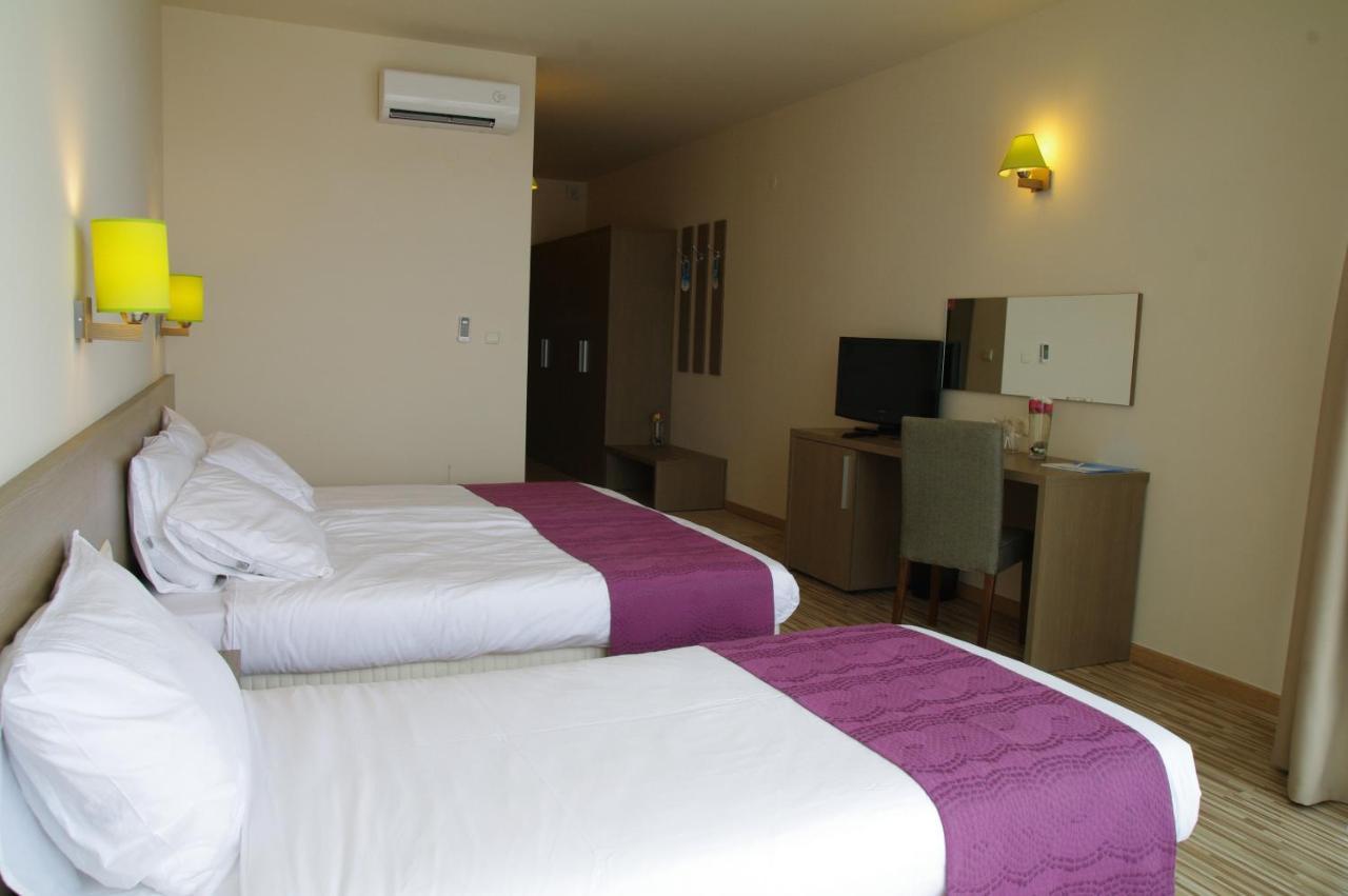 Aqua Nevis Hotel & Aqua Park Sunny Beach Exterior photo